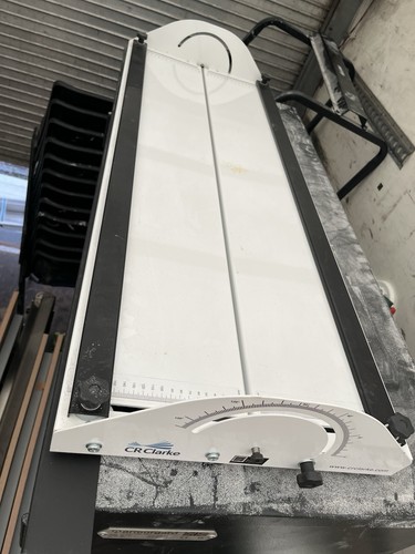 Clarke fj1000 calibrated - clarke,